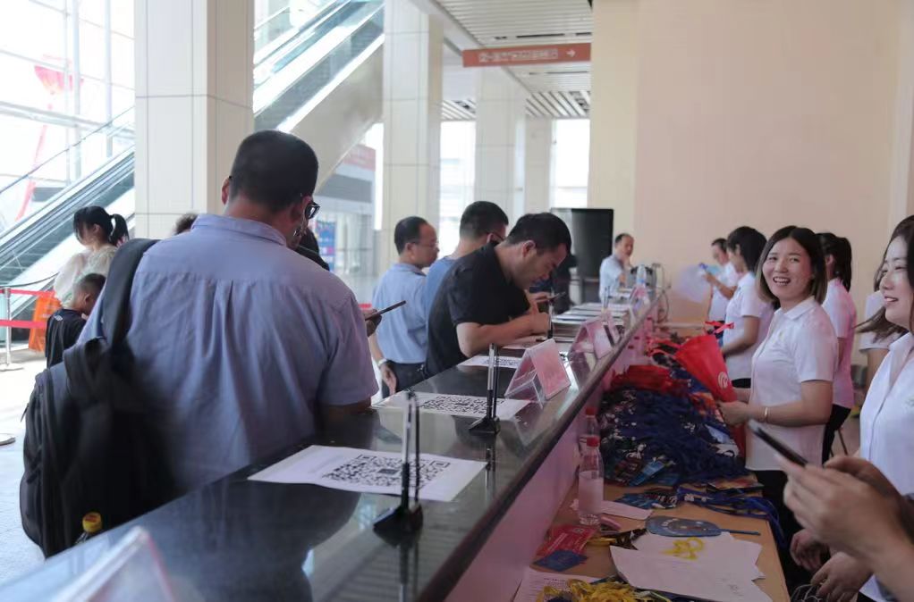 現(xiàn)場(chǎng)氛圍